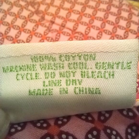 Vera Bradley Saddle Up Crossbody Bag-Bali Gold-Retired Pattern-Magnetic Closure - Picture 11 of 11